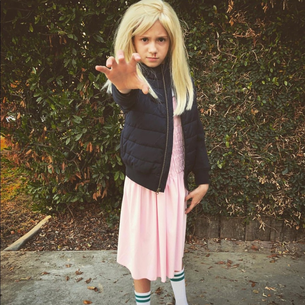 Stranger things eleven costume